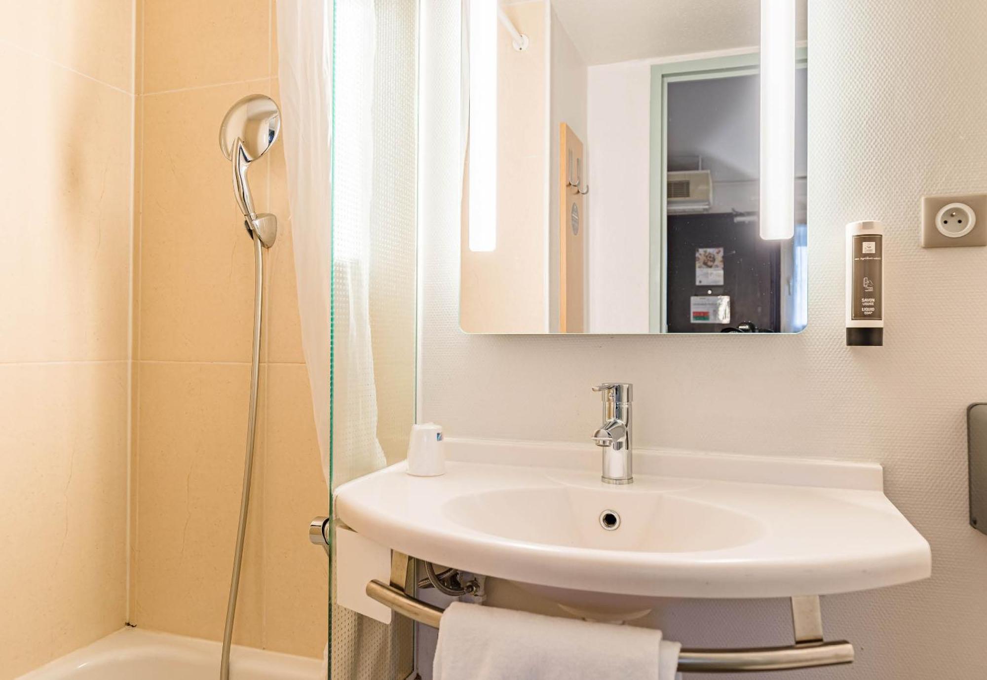 B&B Hotel Tours Nord 1 Val De Loire Экстерьер фото